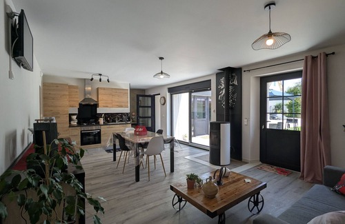 Milly-sur-Bradon Cottage | Modern and Cozy Lodge for 4 in Milly-sur-Bradon