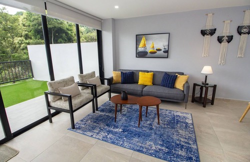 San Salvador Apartment | Modern and Elegant Apartment In The Escalon Residential Area