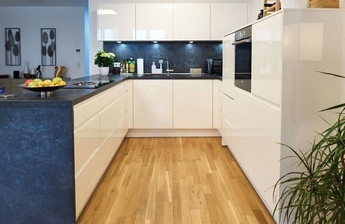 Kornwestheim Apartment | Modern and exclusive 3-room apartment with S-Bahn and supermarket connection