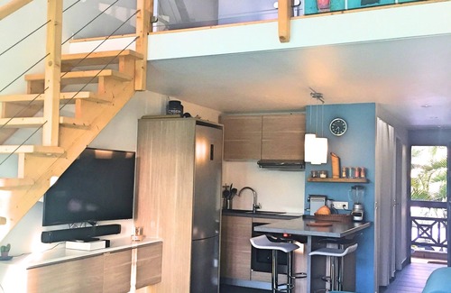 Bas du Fort Apartment | Modern and well-equipped apartment, direct access to the beach!