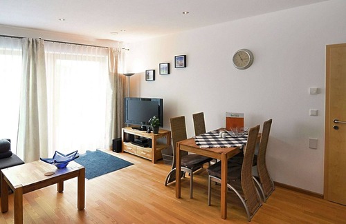 Roetz Apartment | Modern Apartment near Forest in Heinrichskirchen