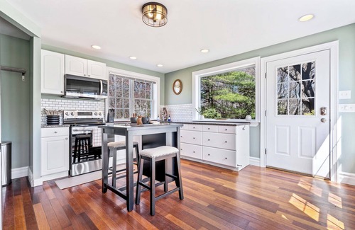 Westbrook Apartment | Modern Apartment - 20 Mins to Portland, Deck, Grill & Firepit, King Bed, DogsOK