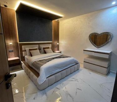 Menara House | Modern Apartment Airport