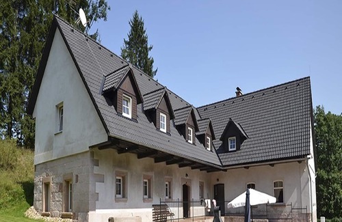 Stupna Apartment | Modern Apartment in Vidochov with Swimming Pool
