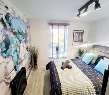 East End Apartment | Modern Apartment - FREE parking