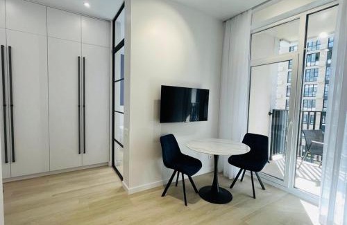 Afanasivsʹkyy Yar Apartment | Modern apartment in the old town