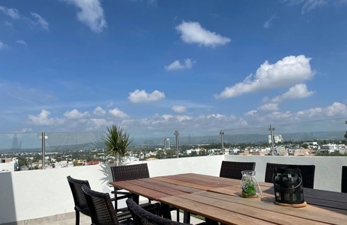 Aguascalientes Apartment | MODERN APARTMENT IN THE BEST AREA, IDEAL FOR ONE PERSON OR THE WHOLE FAMILY!
