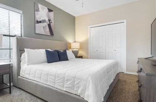 Portland Apartment | Modern Apartment in Prime Location (ID7908X30)