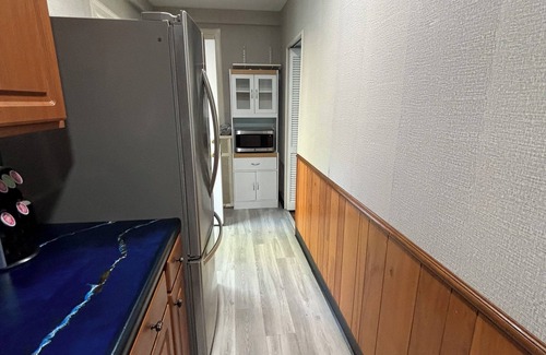 Perry North Apartment | Modern apartment w/fitness room, AC, WiFi. close to stadiums and downtown