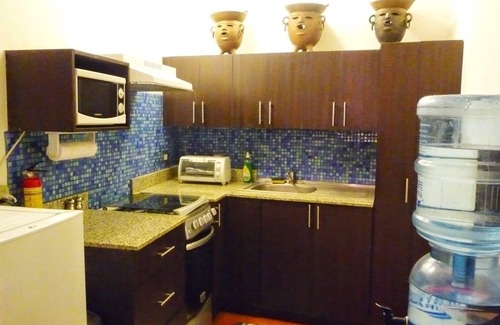 Granada Condo | Modern Apartment w/pool