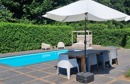 Winssen Apartment | Modern apartment with swimming pool and outdoor kitchen in beautiful, quiet surroundings