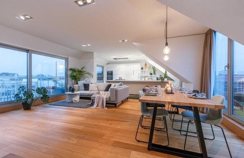 Antwerp Apartment | Modern apartment with two large rooftop terraces