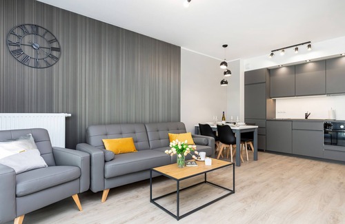 Poznan City Center Apartment | Modern Apartments City Center by Renters