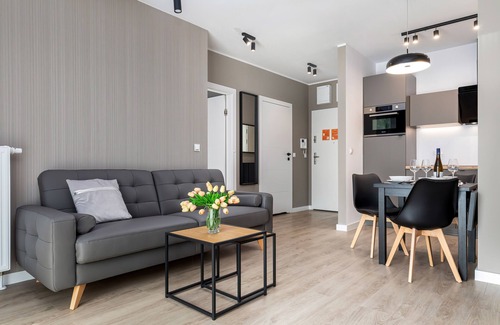Poznan City Center Apartment | Modern Apartments City Center by Renters