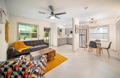Victoria Park Apartment | Modern Apt Near Las Olas Beach