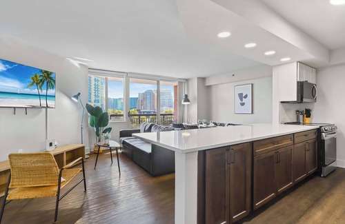 Pentagon City Apartment | Modern Arlington Gem - Stylish Apt with City Views