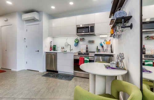 Land Park Apartment | Modern Artist Loft | Canvases, Coffee & Comfort