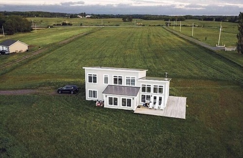 River John House | Modern Beachfront Property in the Northumberland Strait