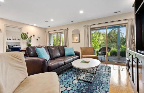 Sudden Valley Apartment | Modern Bellingham Retreat Near Galbraith Mountain!
