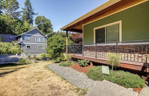 Bellingham Apartment | Modern Bellingham Retreat Near Galbraith Mountain!