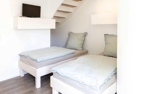 Bargenstedt House | Modern, bright cottage for a wonderful family vacation.