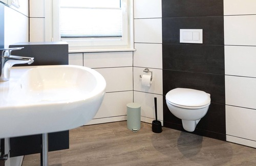 Bargenstedt House | Modern, bright cottage for a wonderful family vacation.