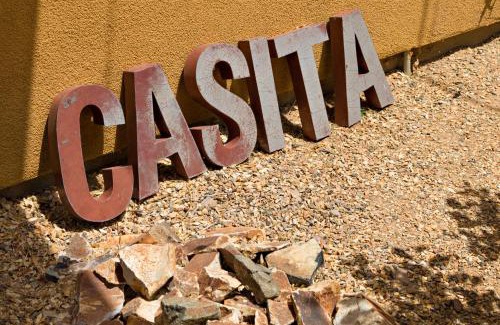 Barelas House | Modern Casita in Historic Downtown Albuquerque