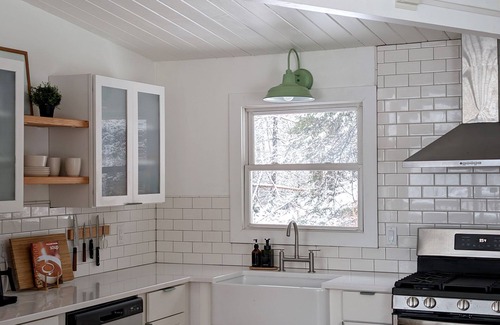 Margaretville Cabin | Modern Catskills Cabin + Game Room + King Bed + 5min to Margaretville