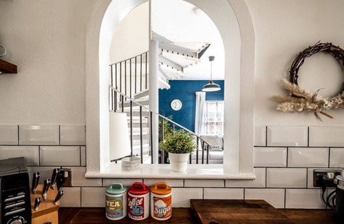 Exeter Apartment | Modern, central flat with character features