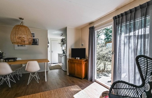 Voorthuizen Ski Chalet | Modern chalet in Voorthuizen near the forest