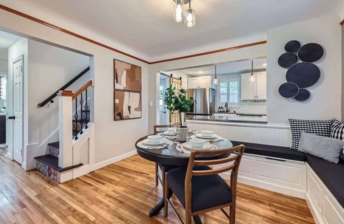 Ericsson House | Modern Classic Stay w/Hot Tub & Fire Pit