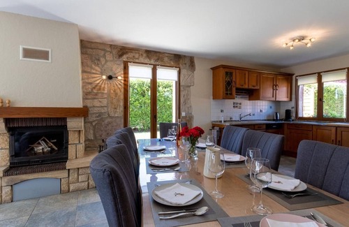 Villers-les-Luxeuil Cottage | Modern comfort in Southern Vosges with pool and jacuzzi