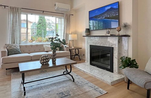 Shoreview House | Modern Comfort 2BR w/AC: 10 min SFO + Parking, 617