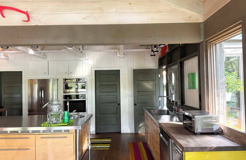Walton Park House | Modern Comfort Meets Nature -Private Dock, Fire Pit & Detached Sleep Cabins
