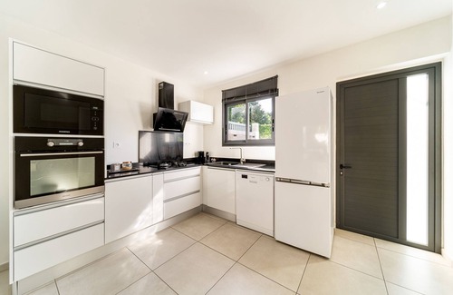 Manapany-les-Bains House | Modern, comfortable villa with jacuzzi