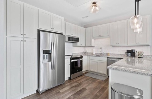Fuquay-Varina Condo | Modern condo - DT Fuquay - Free Parking - walk to restaurants, coffee, breweries