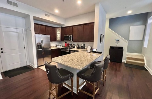 Saratoga Springs Condo | Modern Condo in the heart of Downtown Saratoga