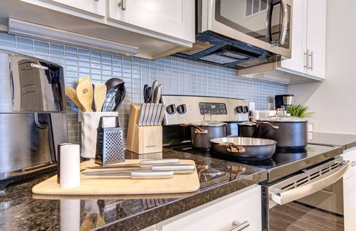 Conroe Apartment | Modern Corporate Apartment