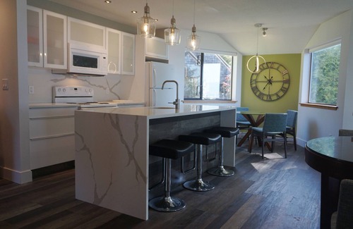 Otter Point Cottage | Modern Cottage on Stunning Oceanfront Acreage with Two Beaches and Forest Trails