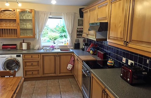St. Andrews Cottage | Modern Cottage, superb views, near St Andrews
