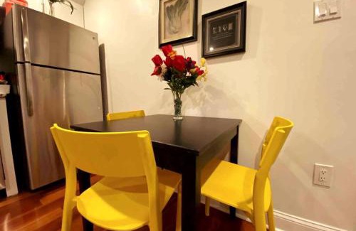 Passyunk Square Apartment | Modern Cozy Unit Near Geno's & Pat's