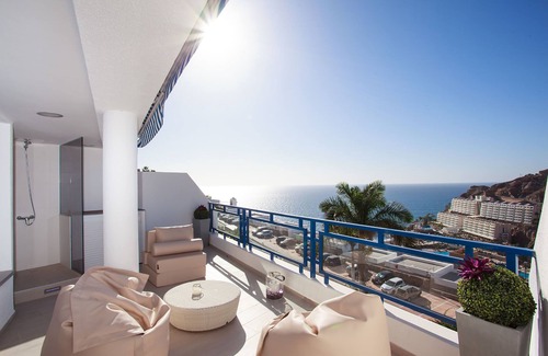 Taurito Apartment | Modern designer apartment with large terrace and sea view!