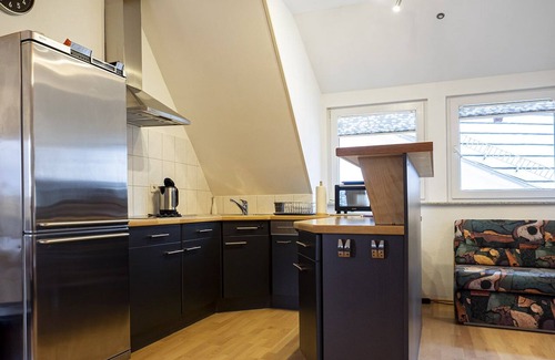 Reisach Apartment | Modern detached apartment in Löwenstein, close to Audi, Lidl, Bosch, Kaufland