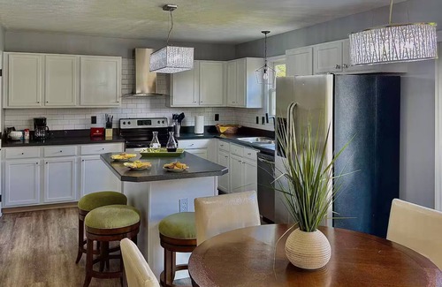 Tuttle West House | Modern Dublin: Hot Tub, Gym, Theater, Man Cave