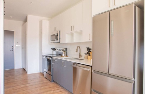 Yankee Hill Apartment | Modern East Side 1BR Apt with Balcony, Pool, and Gym