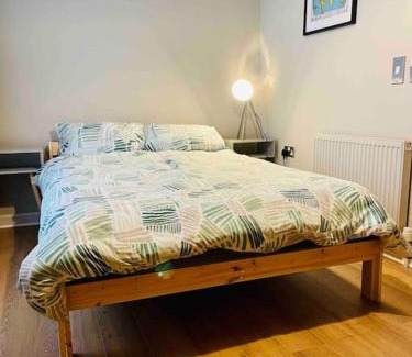 Gorgie Apartment | Modern Edinburgh Apartment 2 bedrooms & two bathrooms
