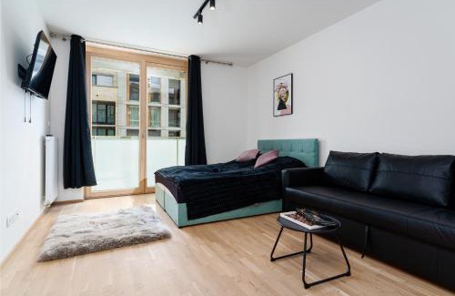Smichov Apartment | Modern Elegance Suite