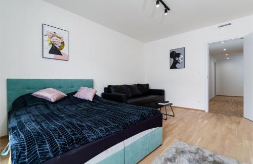 Smichov Apartment | Modern Elegance Suite