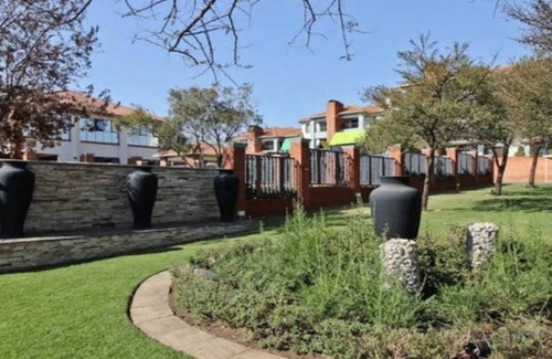 Greater Johannesburg Metropolitan Area Apartment | Modern Executive Penthouse ALL Amenities Included