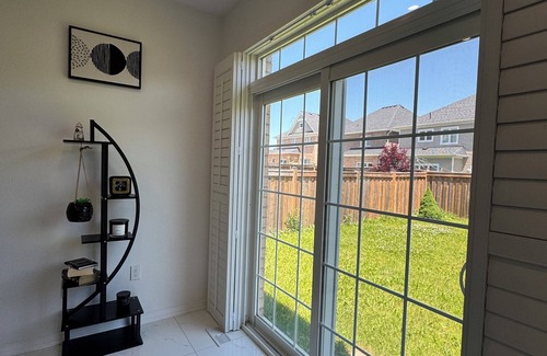 Durham Region House | Modern family friendly 4-bedroom home away from home in Oshawa!